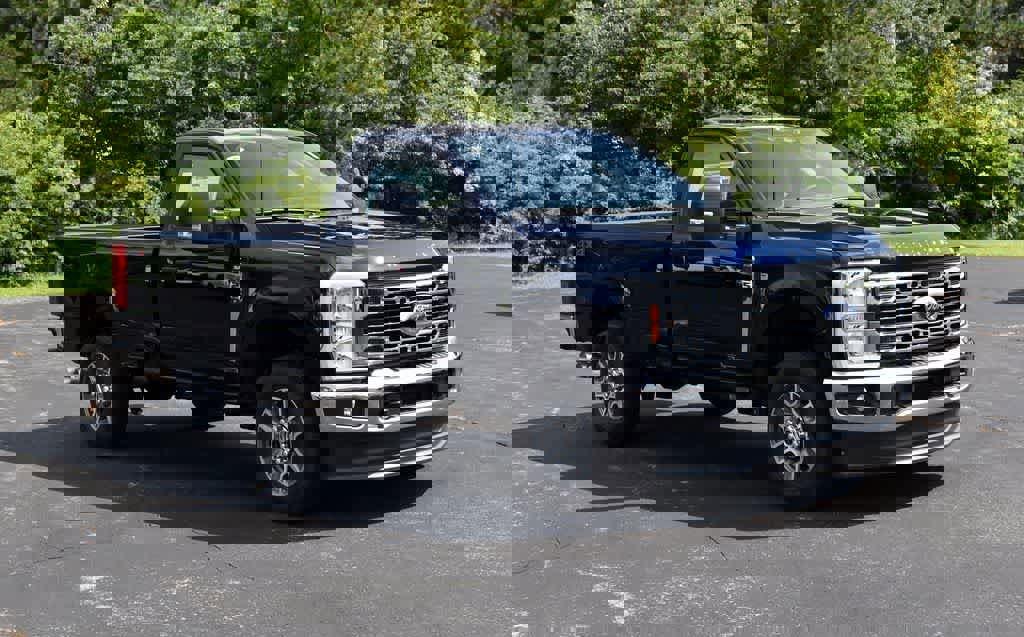 New 2025 Ford F250 XLT w/ F-250 >10K GVWR Package image 1
