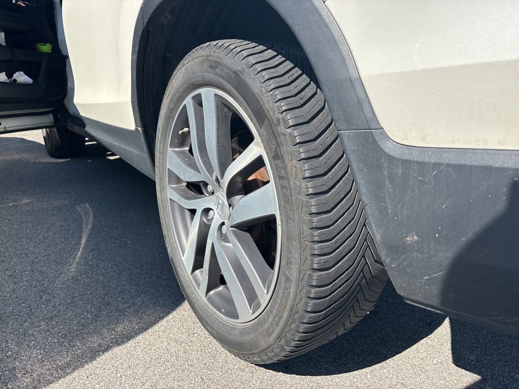 Used 2018 Honda Pilot Touring image 27