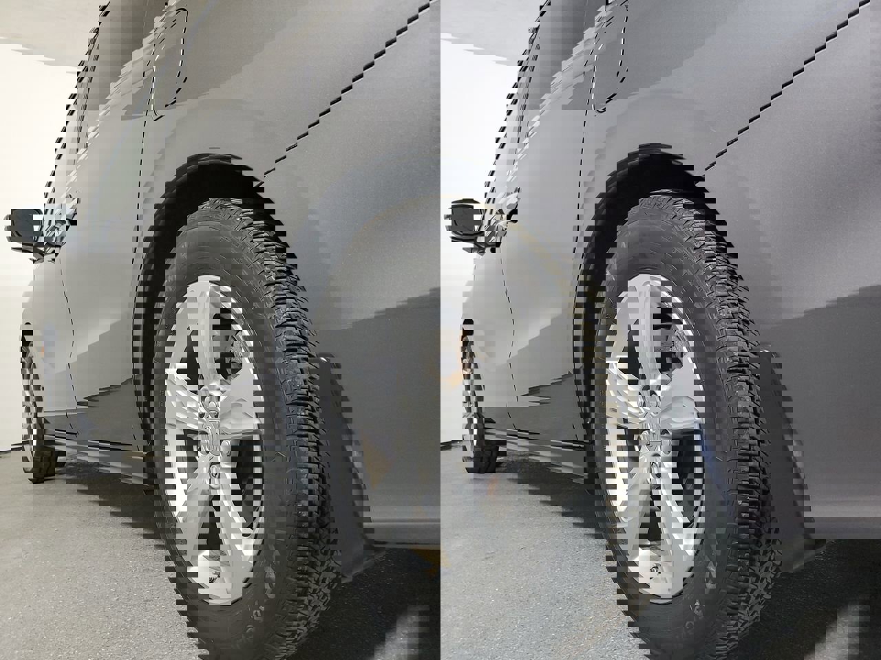 Used 2018 Honda Odyssey EX-L image 3