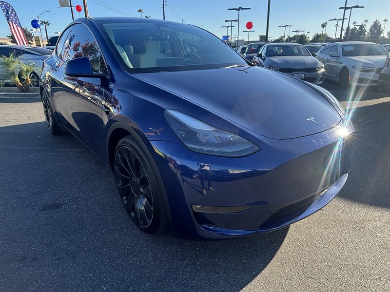 Used 2023 Tesla Model Y Performance AWD/4WD image 8