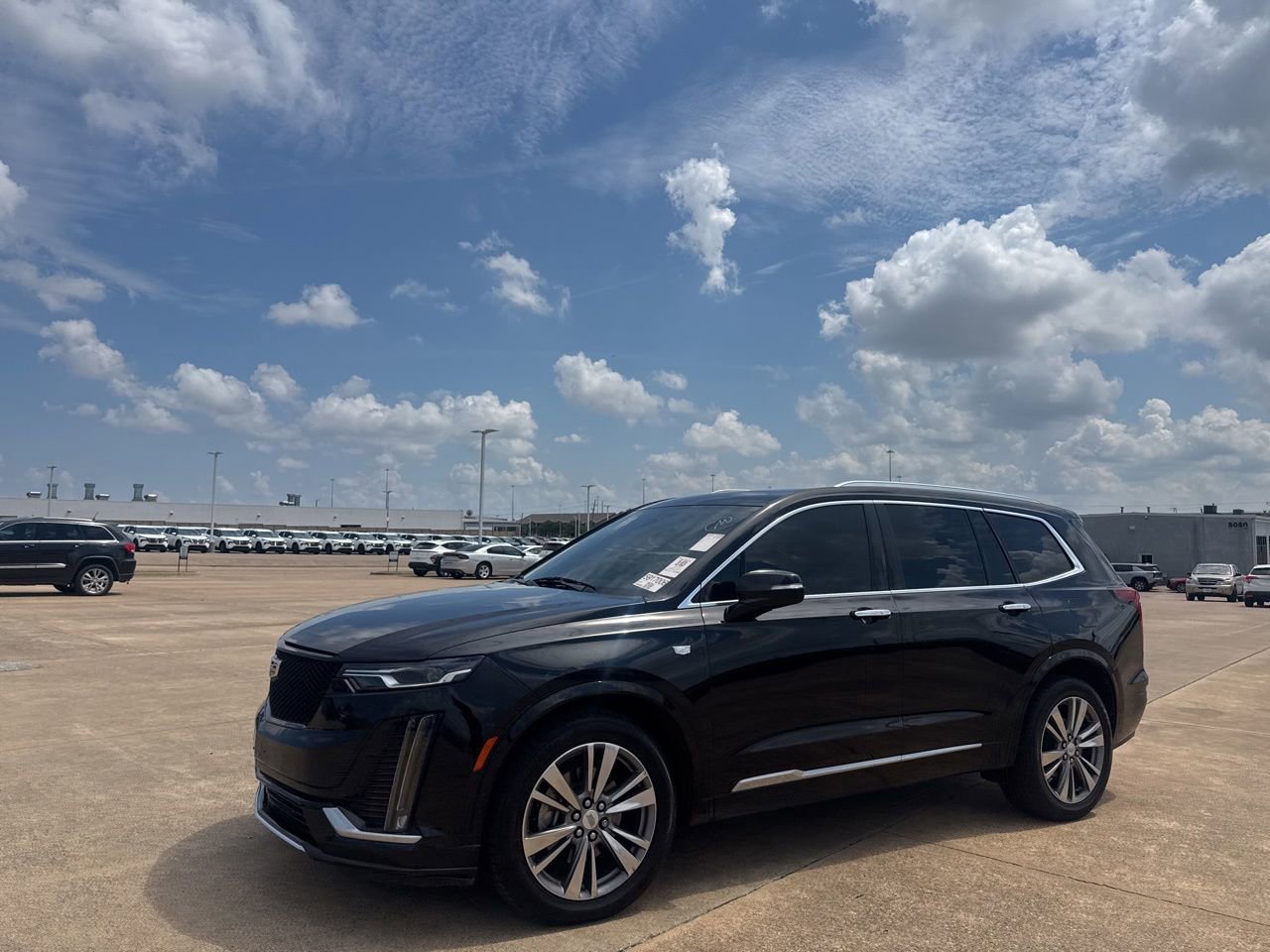 Used 2020 Cadillac XT6 Premium Luxury FWD image 11