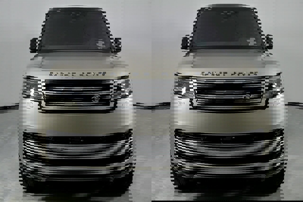 Used 2023 Land Rover Range Rover SV image 5
