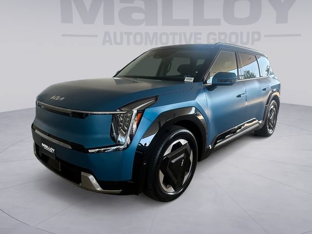 Used 2024 Kia EV9 Land AWD/4WD image 1