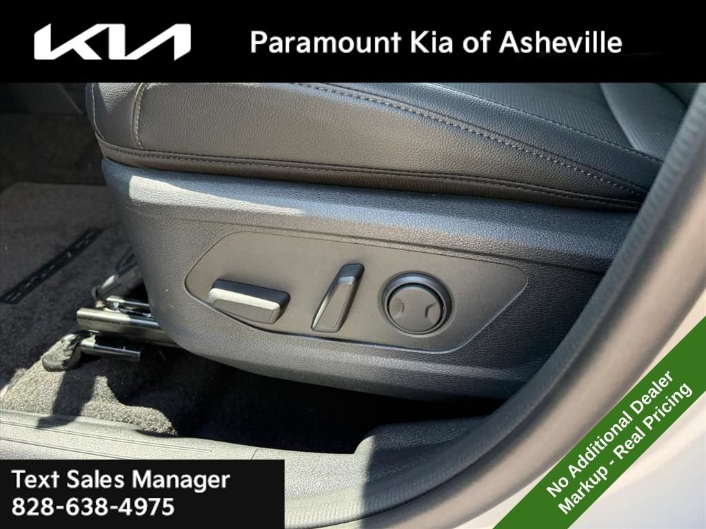 New 2026 Kia Sportage EX AWD/4WD image 18
