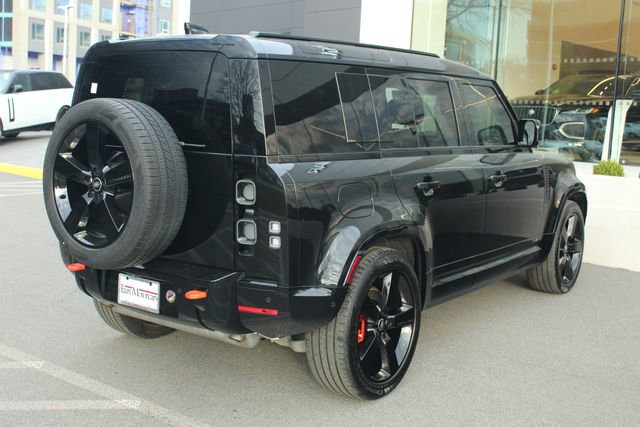 Used 2025 Land Rover Defender 110 X image 2