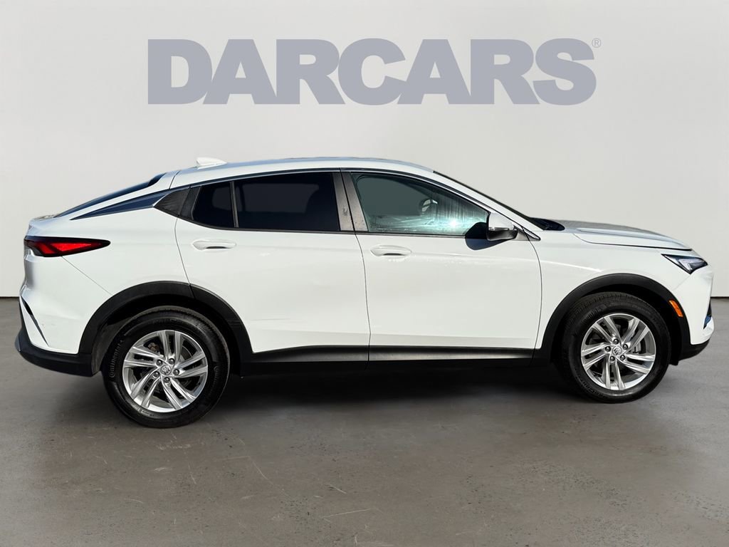 Used 2025 Buick Envista Preferred image 8