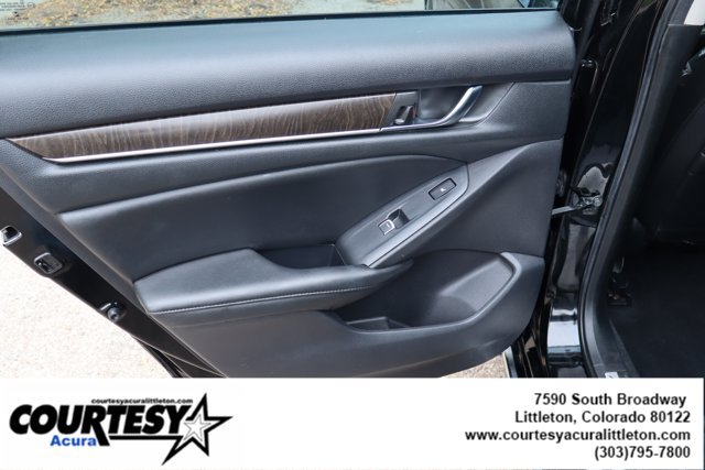 Used 2020 Honda Accord Touring image 27