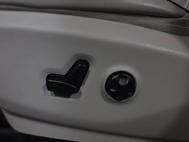 Used 2021 Chrysler Pacifica Limited image 35