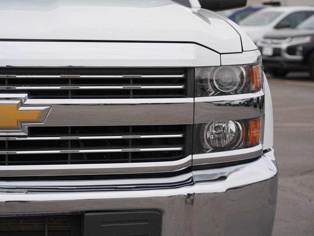 Used 2016 Chevrolet Silverado 2500 W/T AWD/4WD image 6