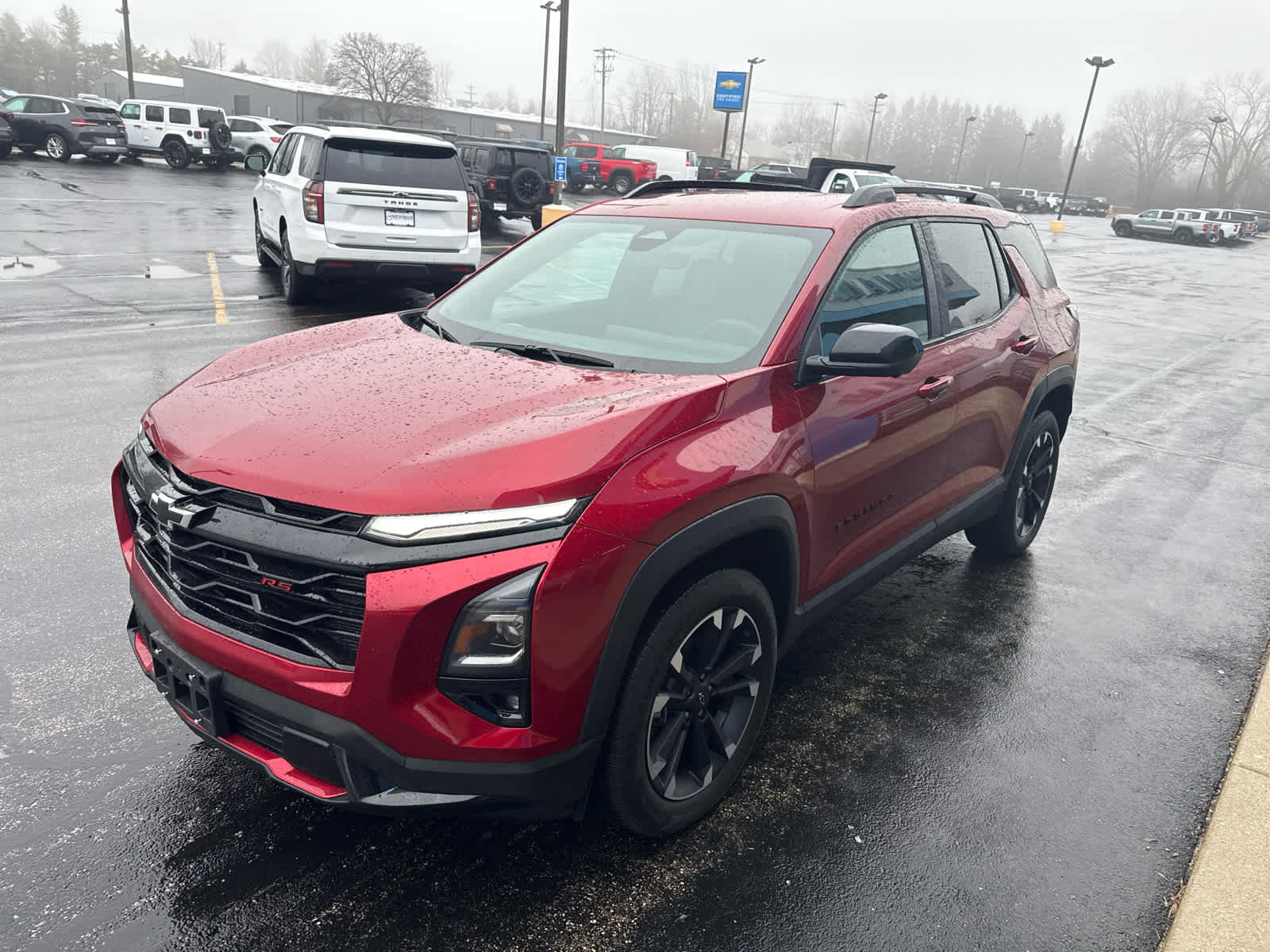 Used 2025 Chevrolet Equinox RS w/ Safety and Technology Package AWD/4WD image 3