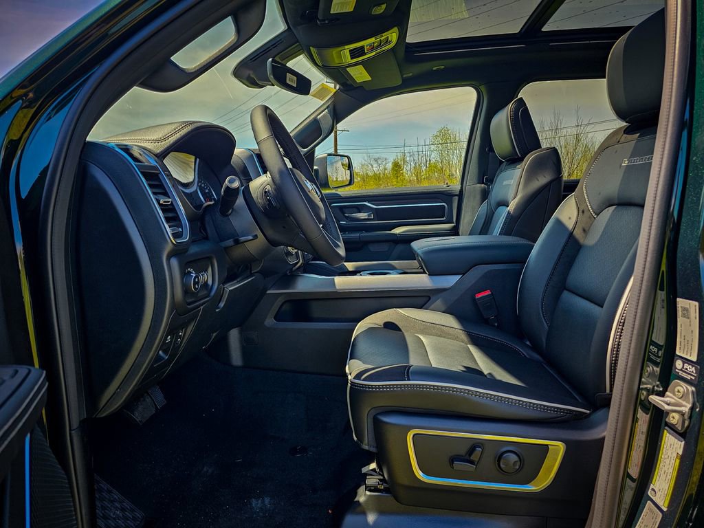 New 2026 RAM 1500 Laramie AWD/4WD image 14