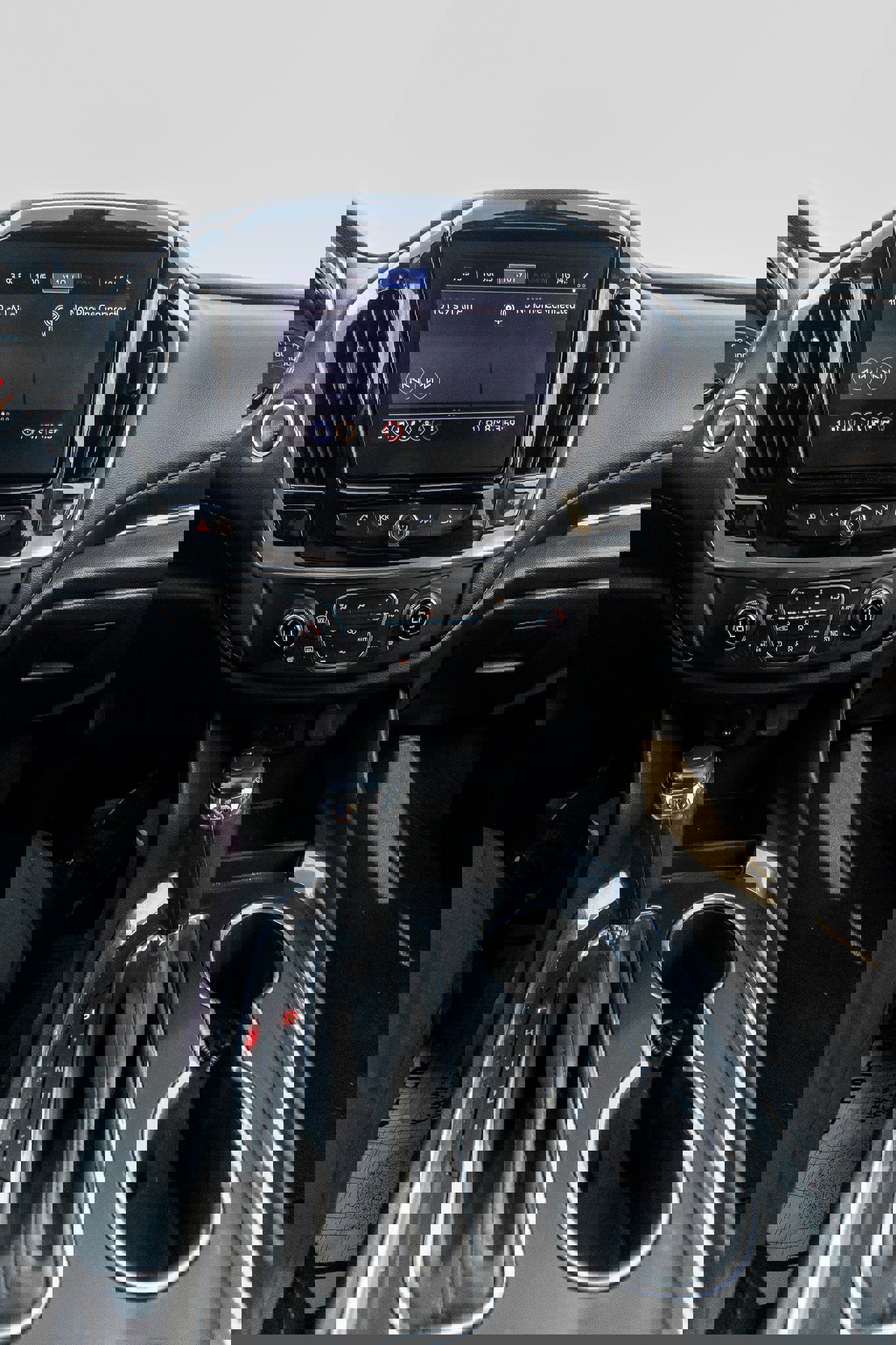 Used 2020 Chevrolet Traverse LT AWD/4WD image 11