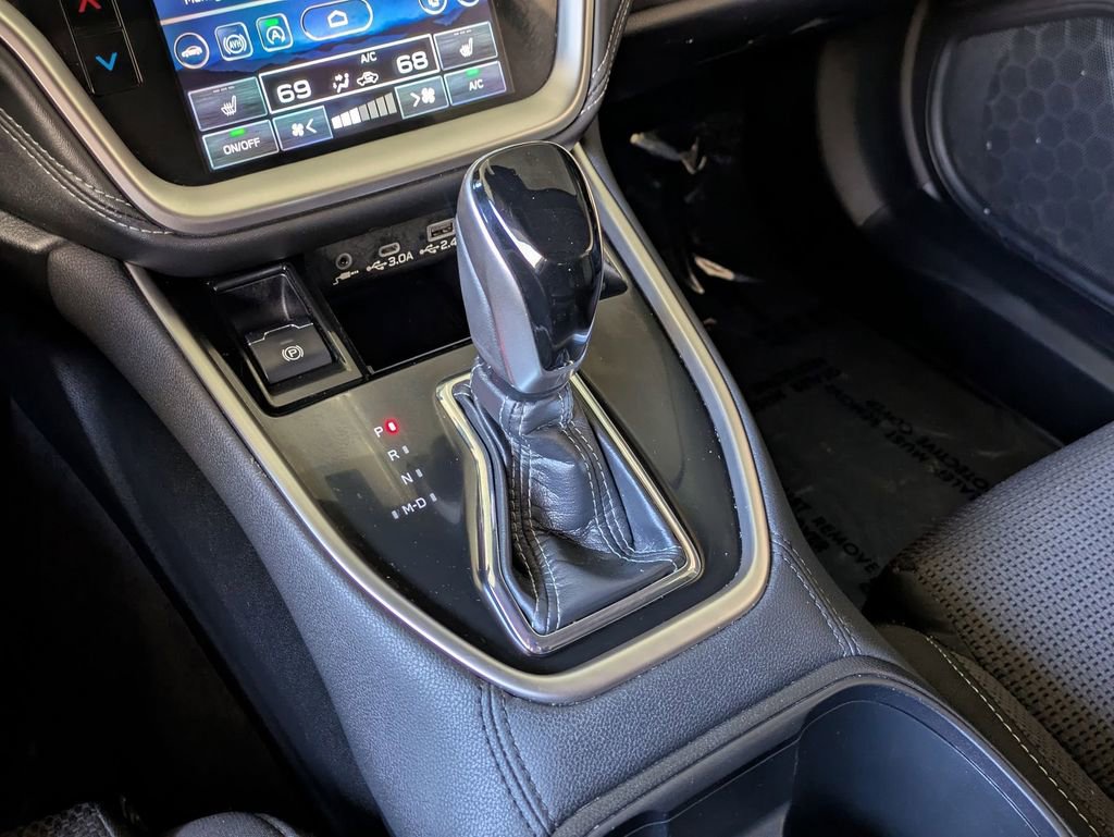 Used 2025 Subaru Outback Premium image 18