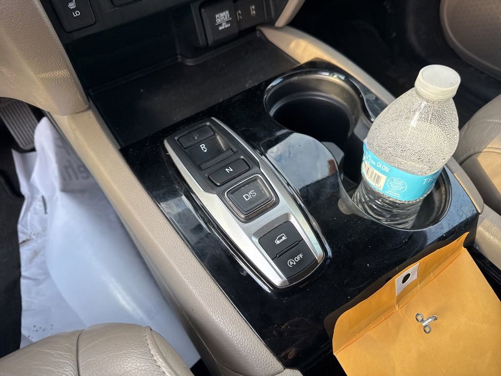 Used 2016 Honda Pilot Touring image 7