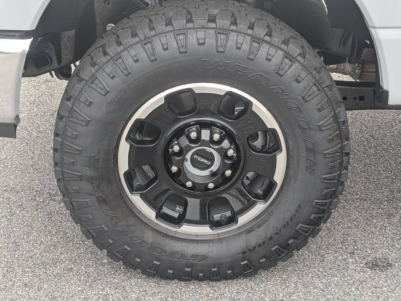 New 2026 Ford F250 Lariat w/ Tremor Off-Road Package AWD/4WD image 10