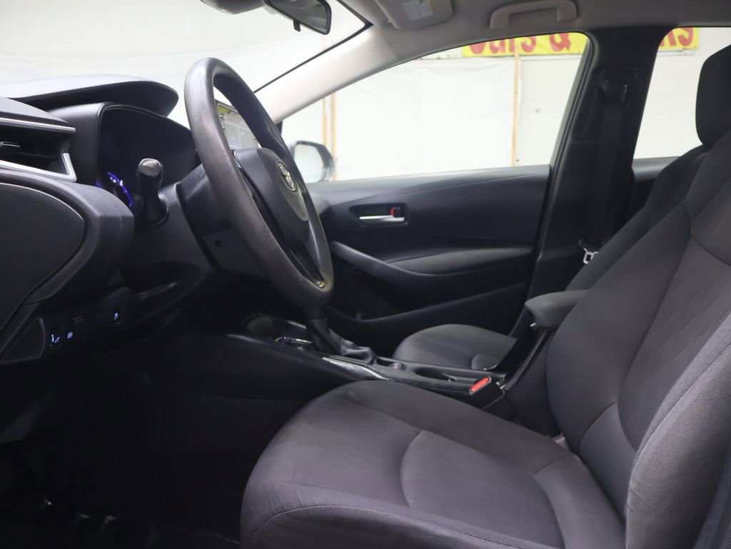 Used 2020 Toyota Corolla LE image 16