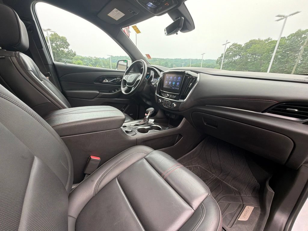 Certified 2023 Chevrolet Traverse RS w/ LPO, Floor Liner Package AWD/4WD image 32