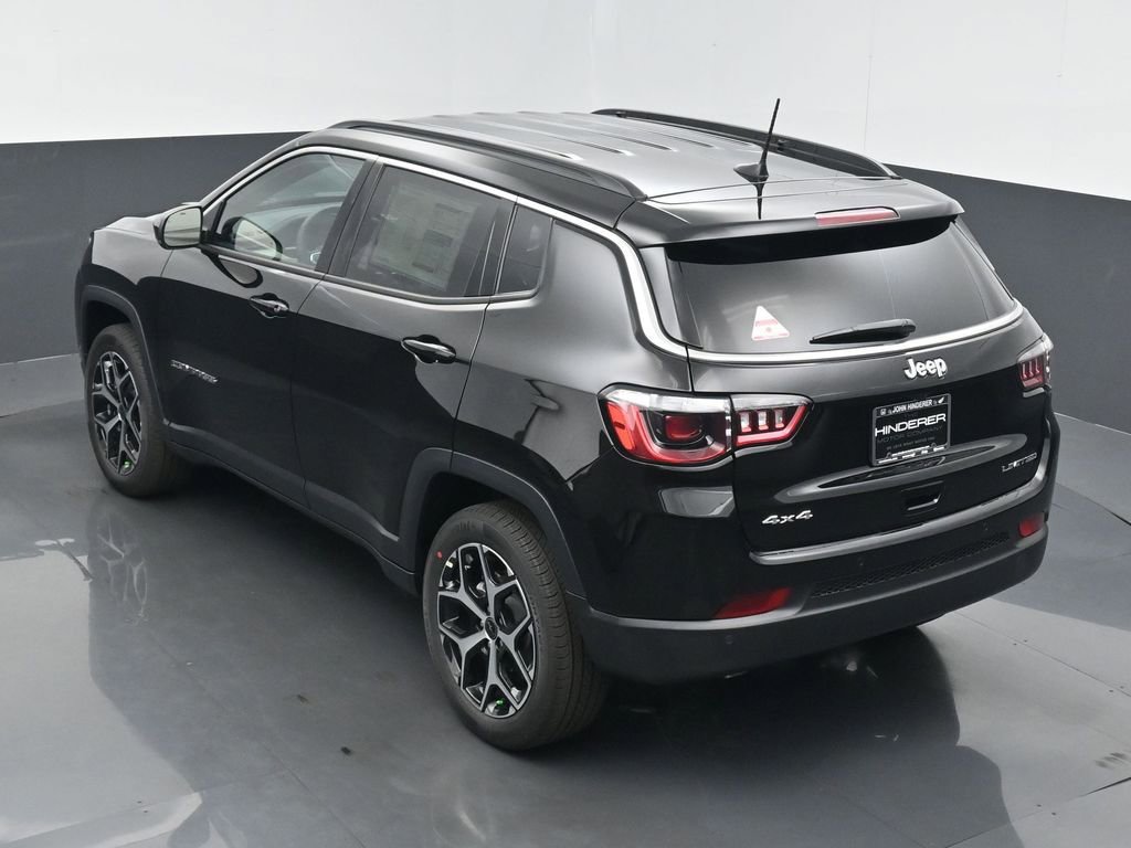 Used 2025 Jeep Compass Limited image 39