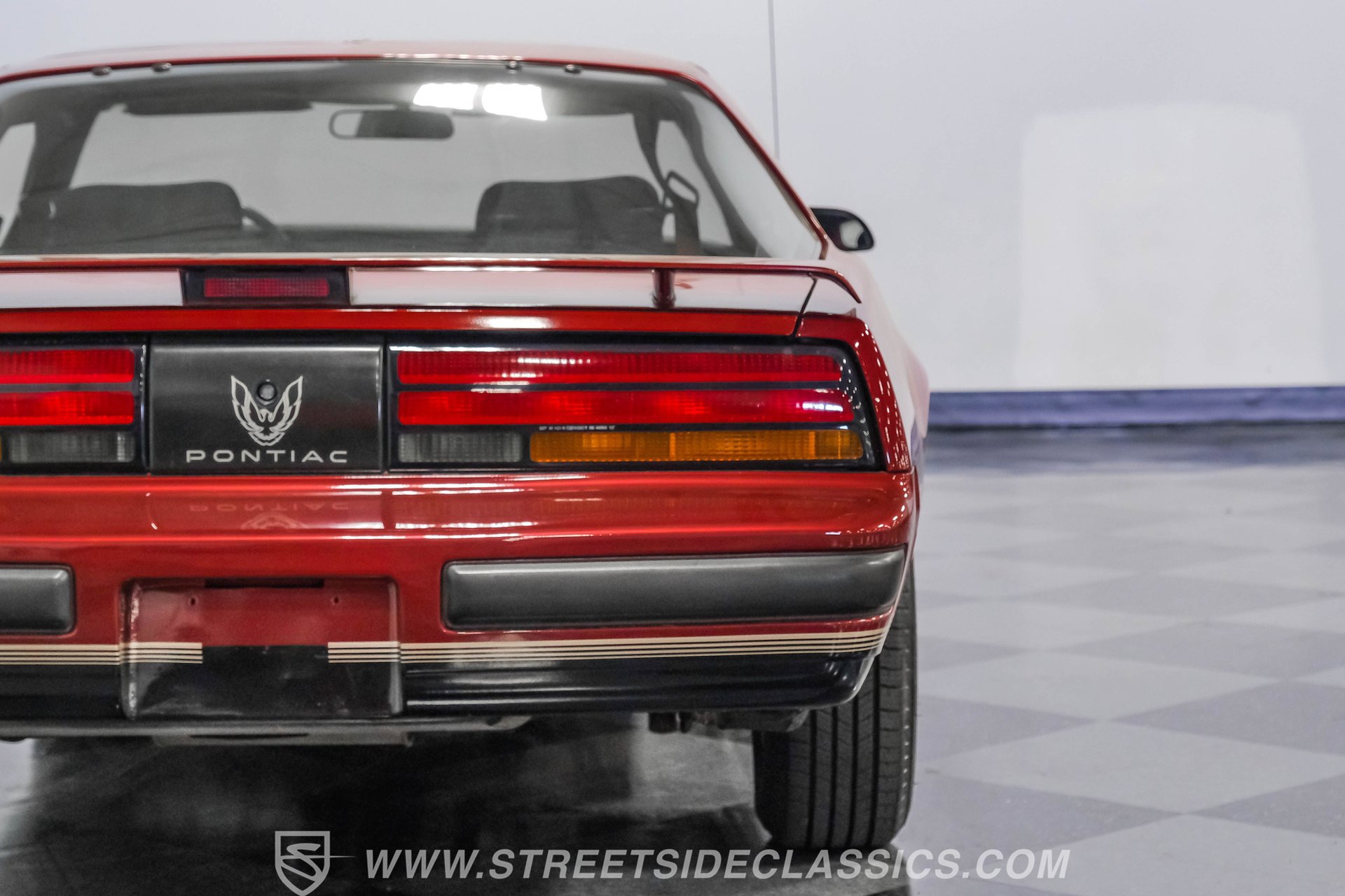 Used 1987 Pontiac Firebird Coupe image 24
