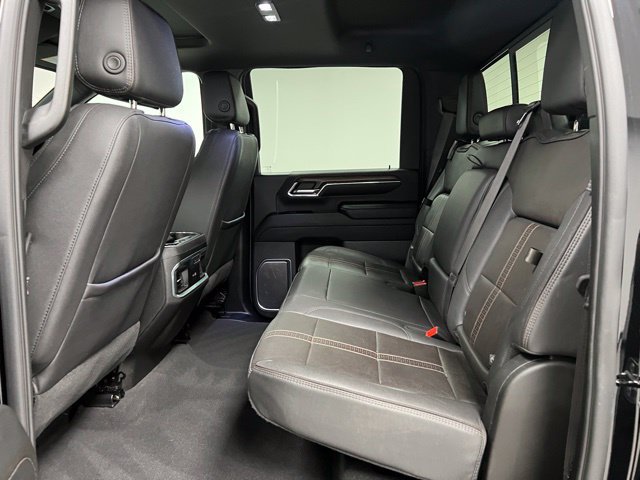 Used 2024 Chevrolet Silverado 3500 High Country w/ Technology Package AWD/4WD image 42