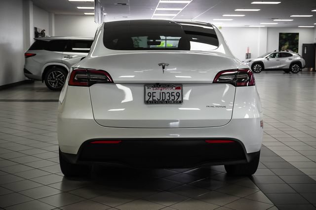 Used 2023 Tesla Model Y Long Range AWD/4WD image 7