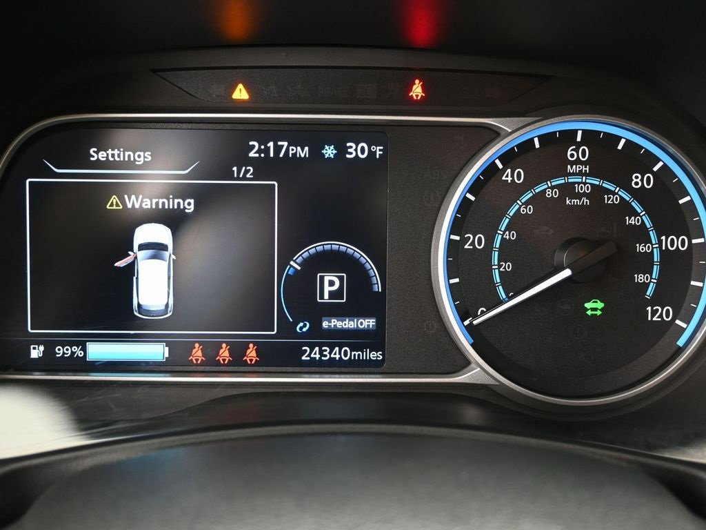 Used 2023 Nissan Leaf S image 20