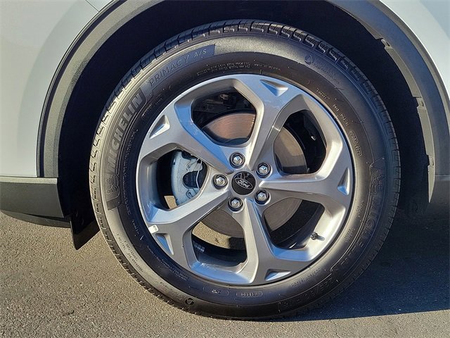 Used 2025 Ford Escape ST-Line w/ Equipment Group 301A image 24