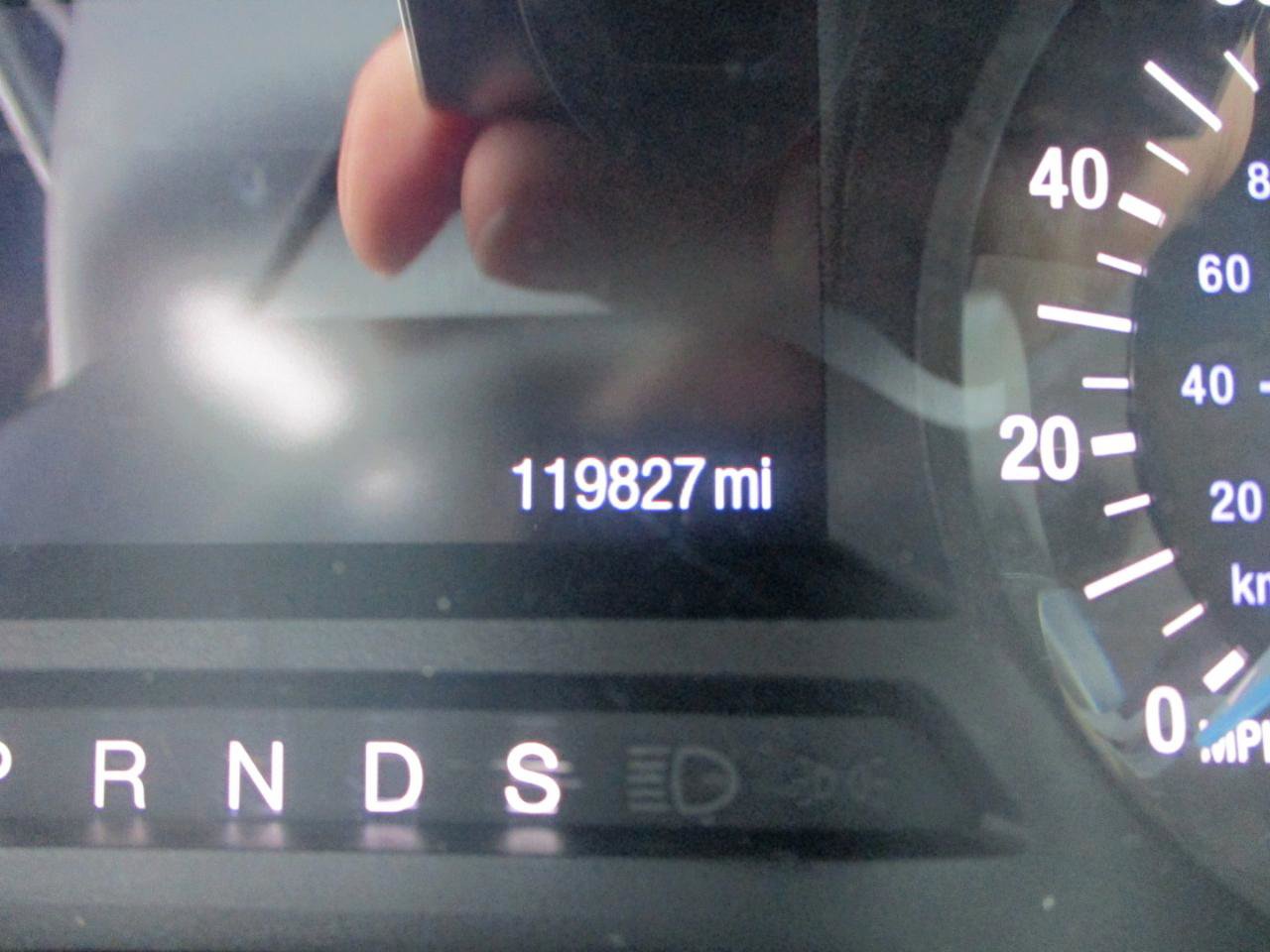 Used 2015 Ford Edge SE FWD image 12