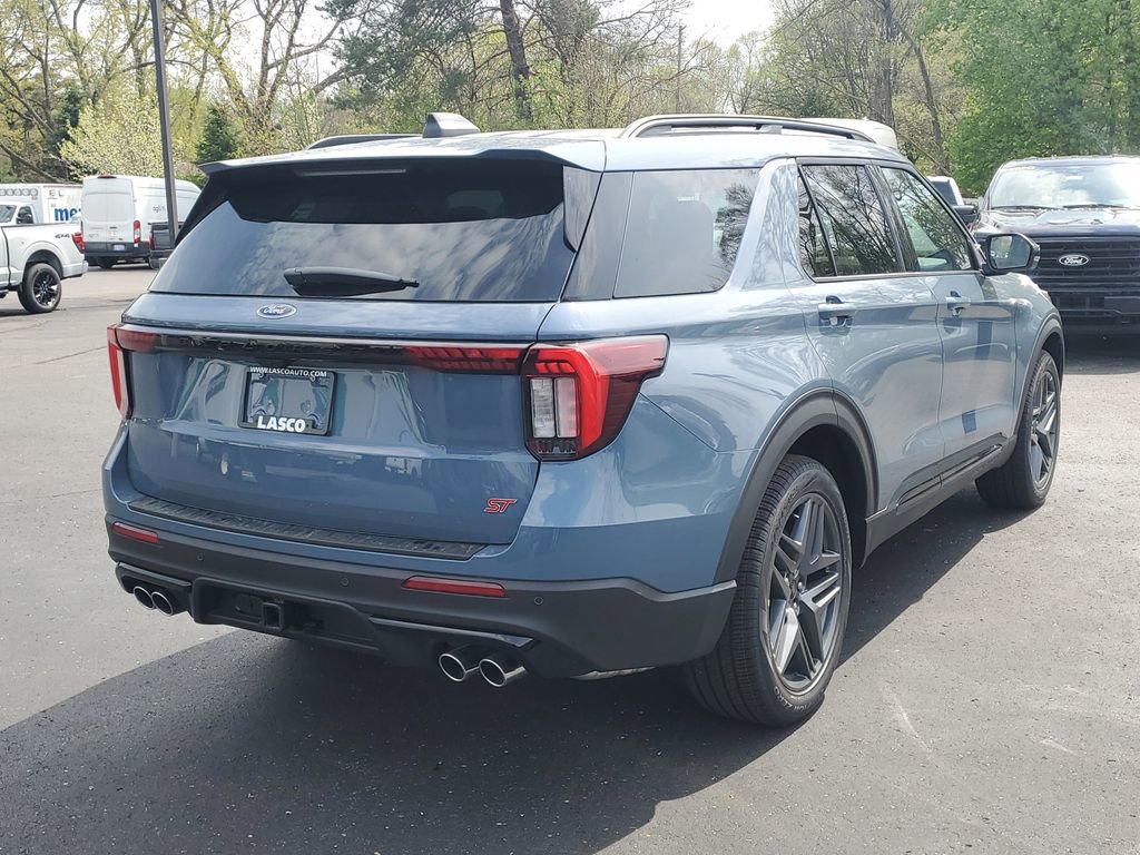 New 2026 Ford Explorer ST AWD/4WD image 4