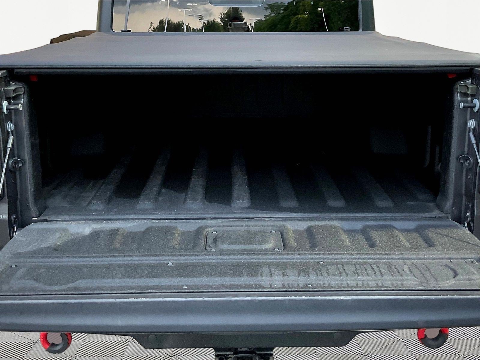 Used 2023 Jeep Gladiator Sport AWD/4WD image 7