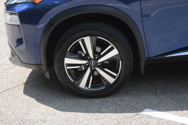 Used 2023 Nissan Rogue SL w/ SL Premium Package AWD/4WD image 29
