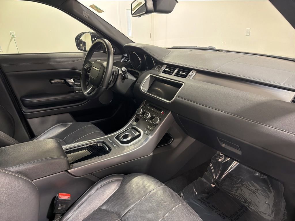 Used 2019 Land Rover Range Rover Evoque Landmark Edition AWD/4WD image 24