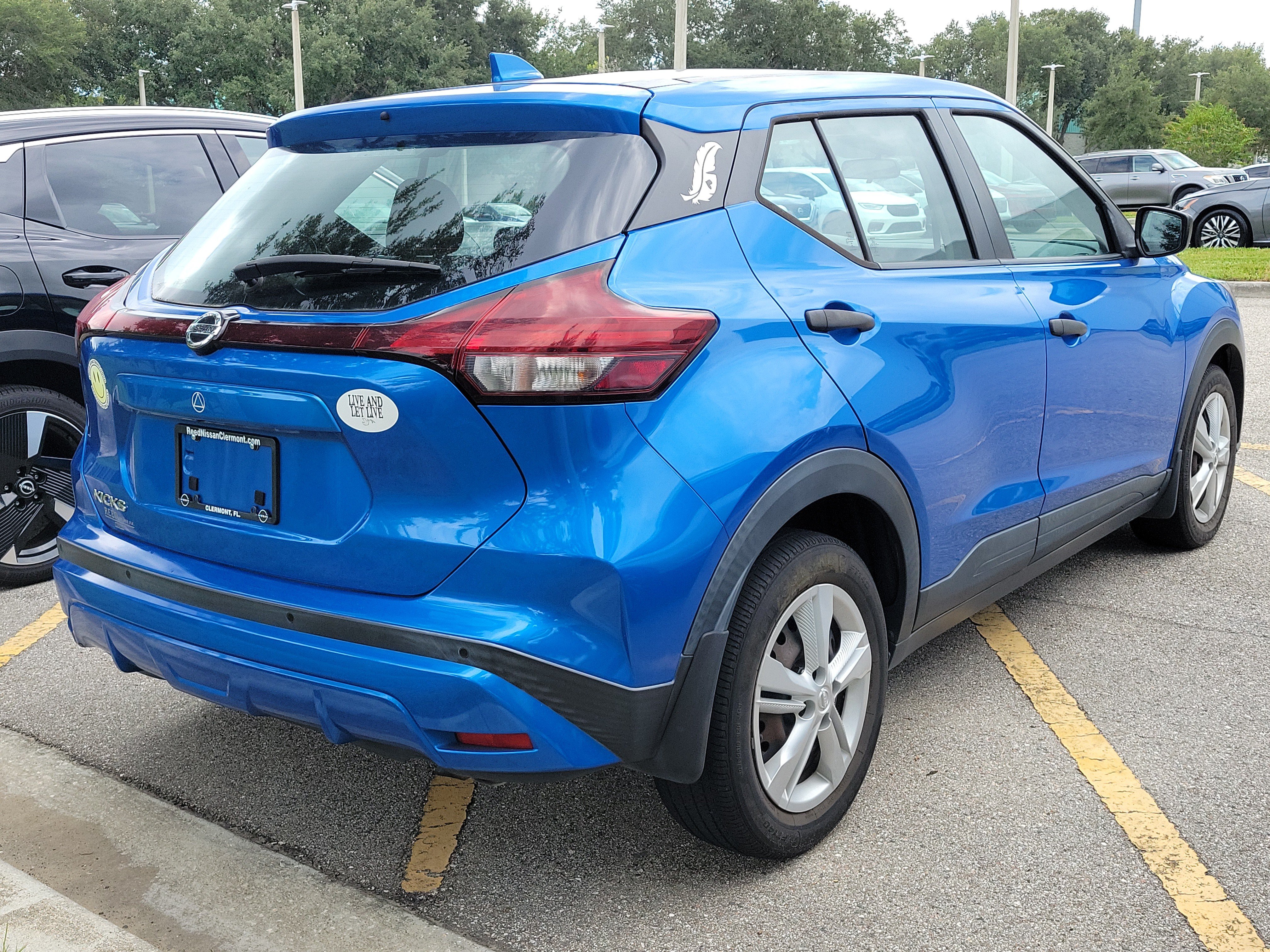 Certified 2021 Nissan Kicks S FWD image 3