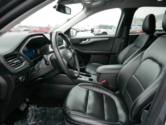 Certified 2024 Ford Escape Platinum image 5