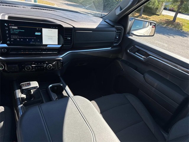 Used 2024 Chevrolet Silverado 1500 RST w/ Z71 Off-Road Package image 18