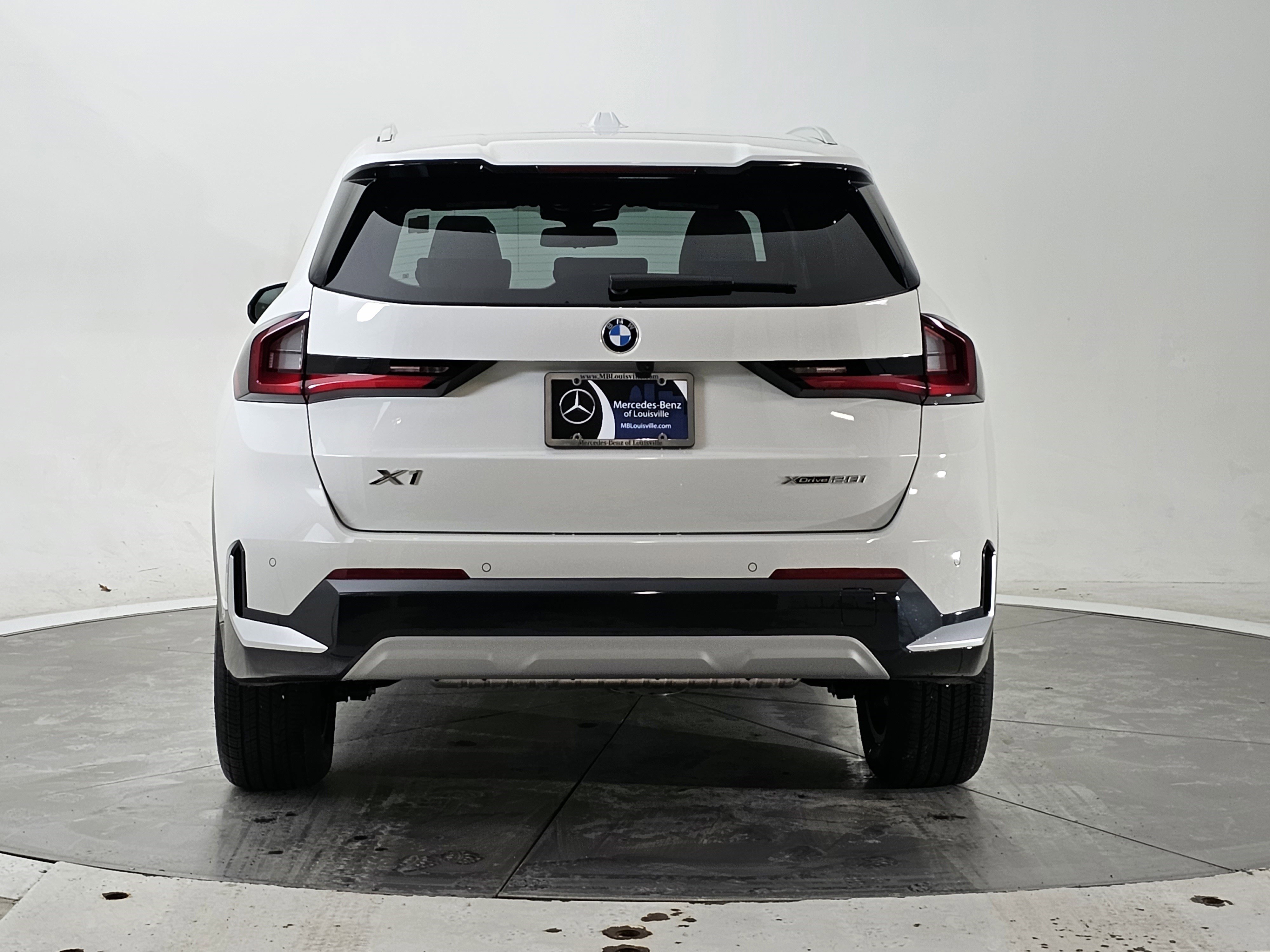 Used 2026 BMW X1 xDrive28i w/ Convenience Package image 4