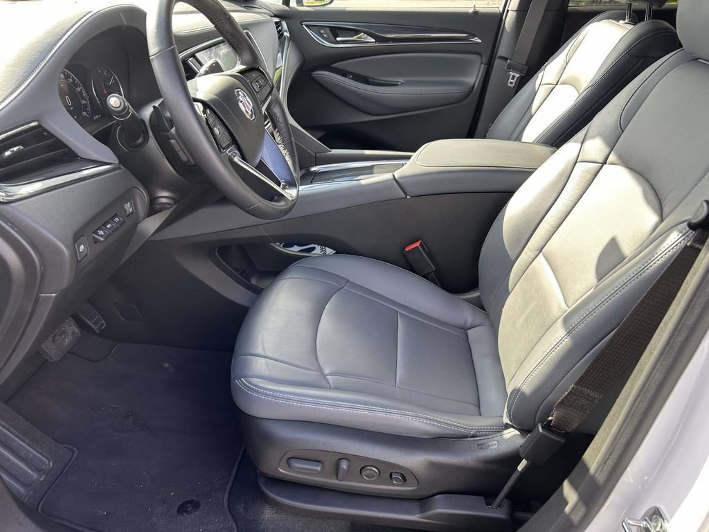 Used 2023 Buick Enclave Premium w/ Experience Buick Package FWD image 18