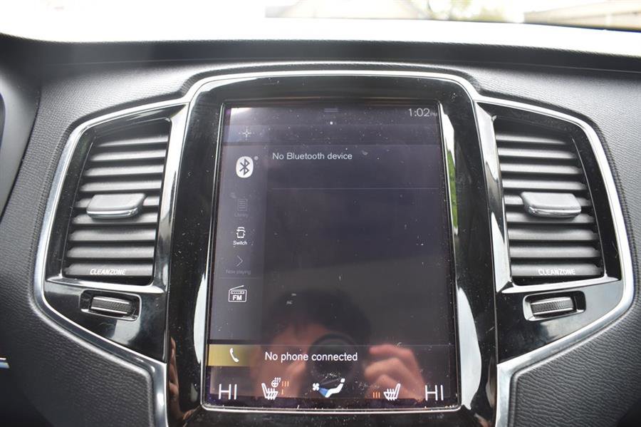 Used 2016 Volvo XC90 T6 Momentum w/ Momentum Plus Package image 16