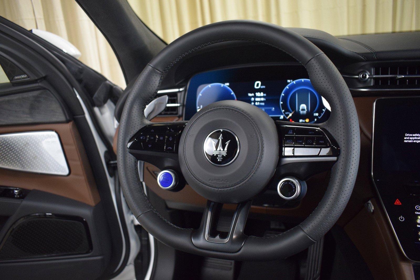 New 2024 Maserati Grecale GT image 26