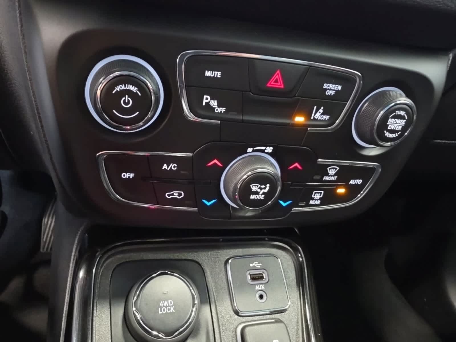 Used 2018 Jeep Compass Limited AWD/4WD image 26