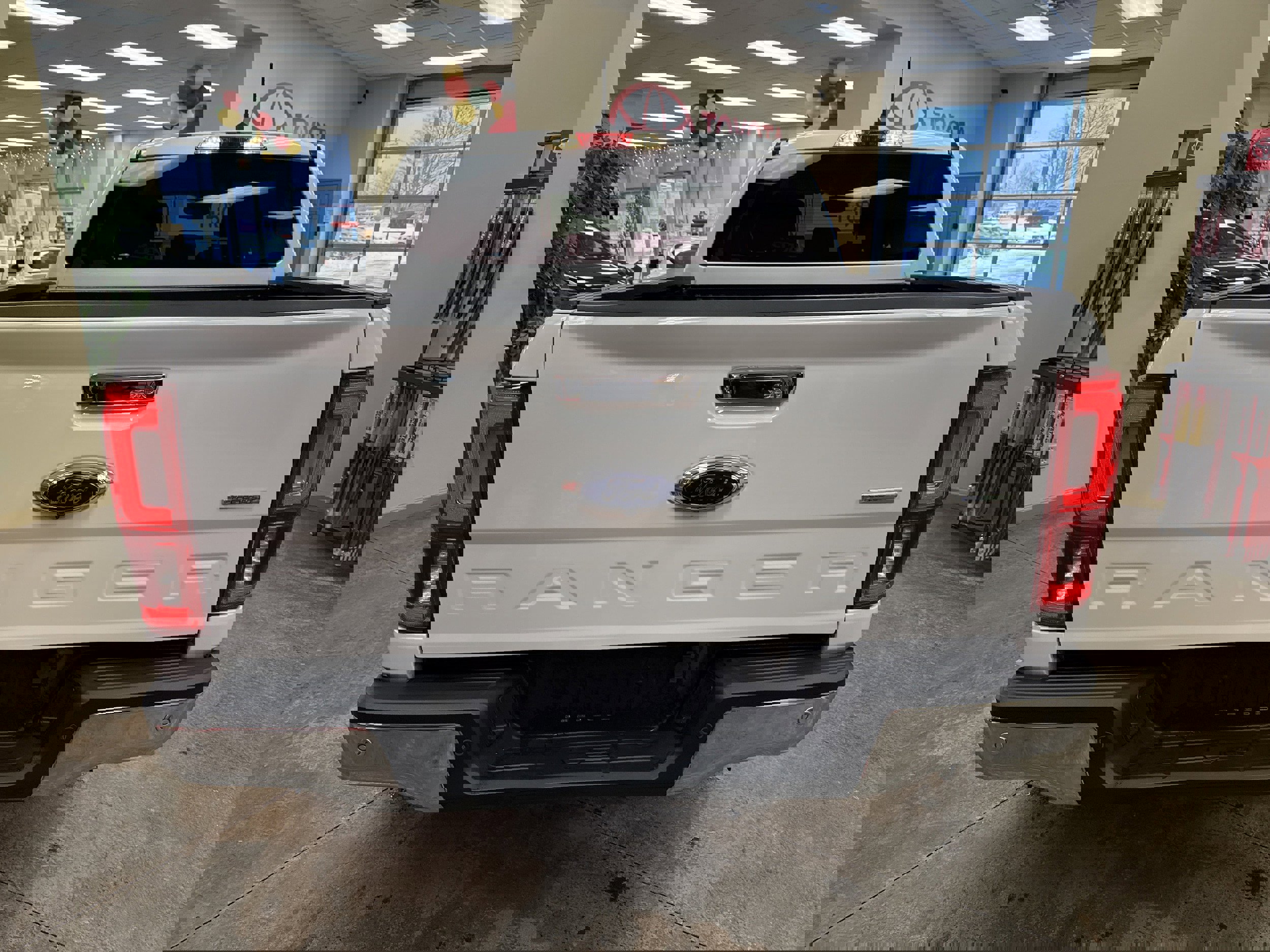 Used 2019 Ford Ranger XLT w/ FX4 Off-Road Package image 9