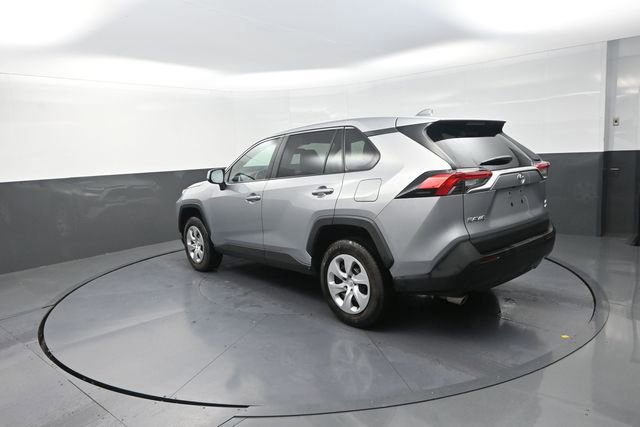 Used 2025 Toyota RAV4 LE AWD/4WD image 44