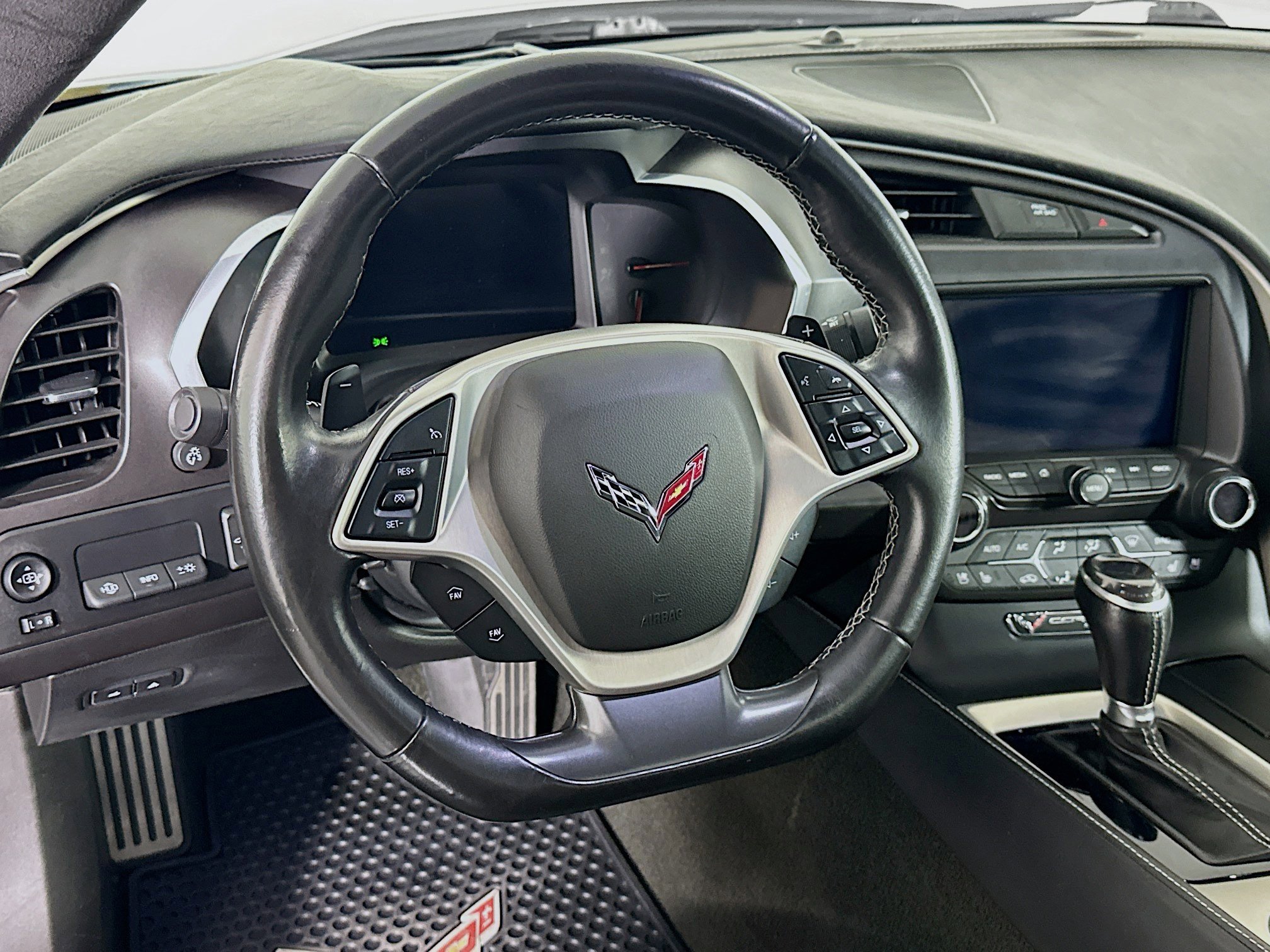 Used 2018 Chevrolet Corvette Stingray Convertible w/ 3LT Preferred Equipment Group image 18