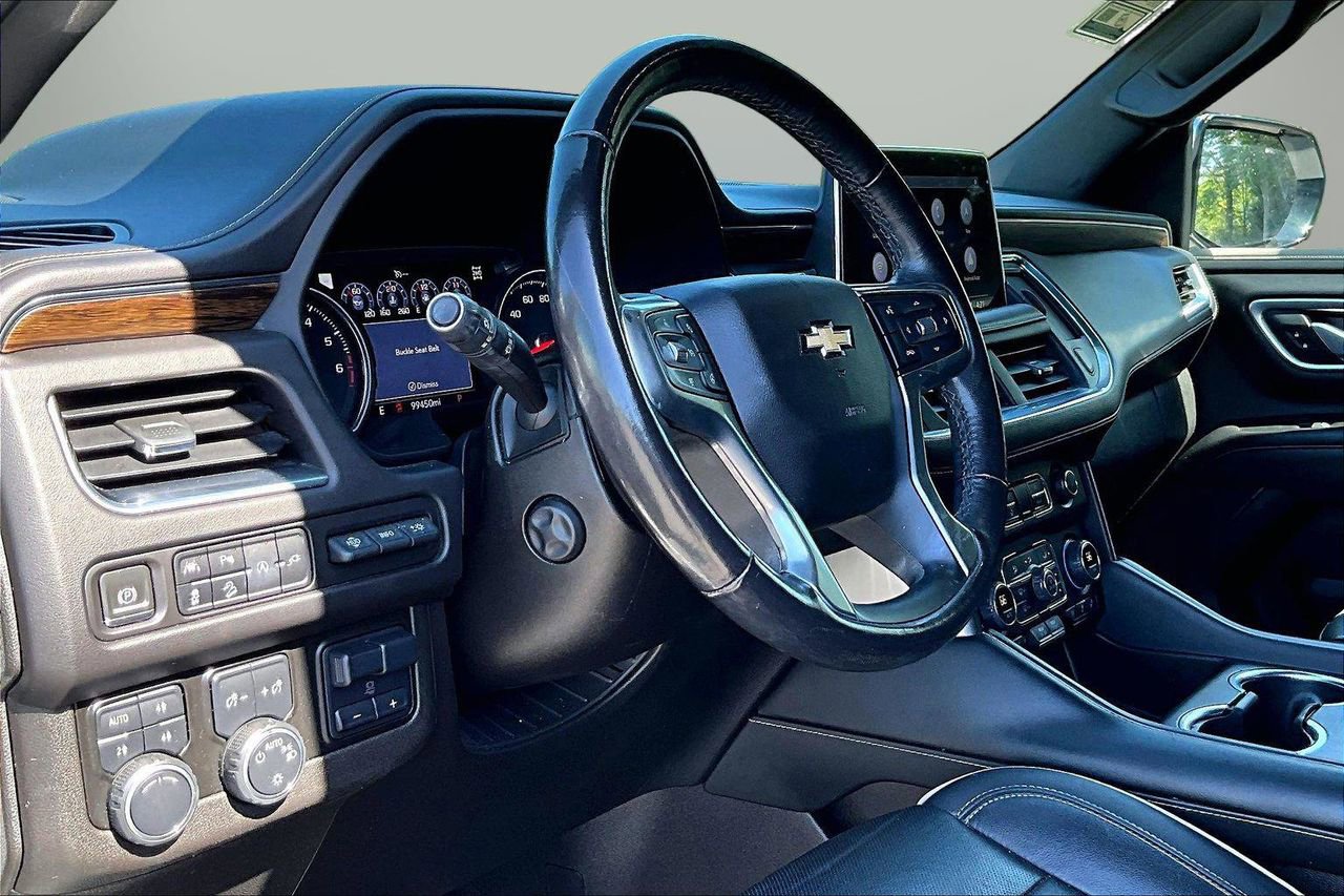 Used 2021 Chevrolet Tahoe Premier w/ Premium Package AWD/4WD image 19