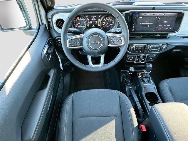 Used 2026 Jeep Wrangler Sahara image 21