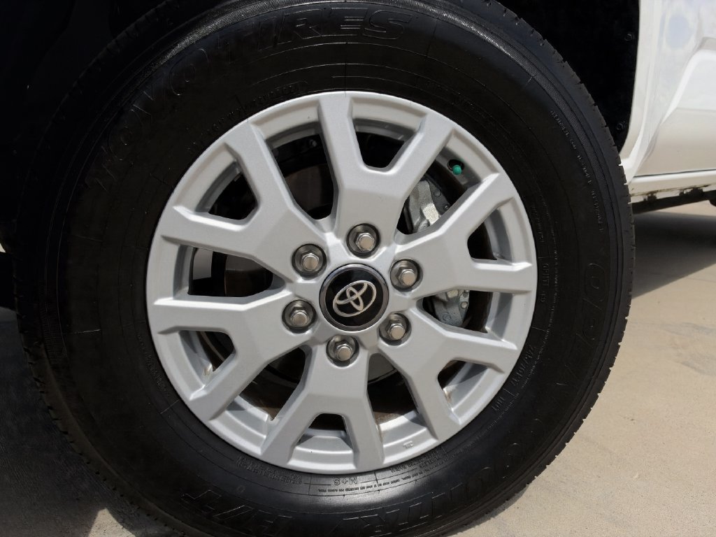 Used 2025 Toyota Tacoma SR RWD image 9