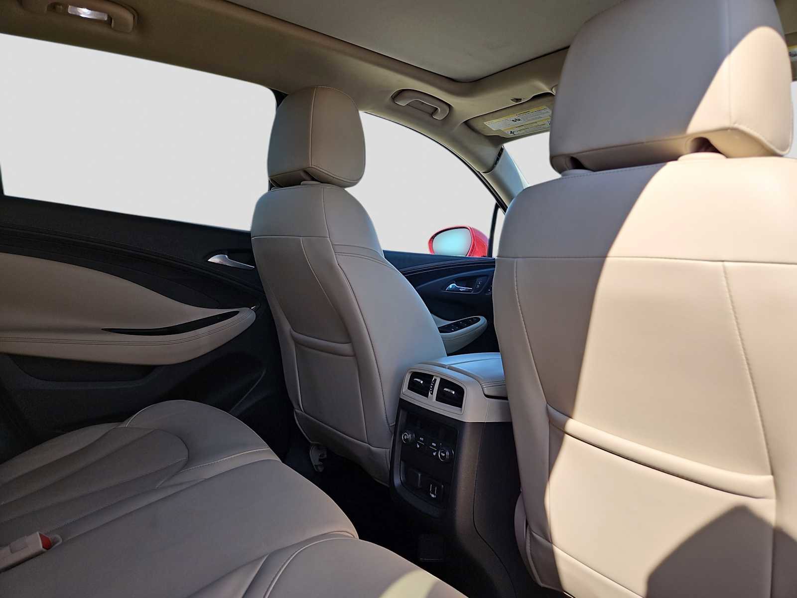 Used 2018 Buick Envision Premium image 16