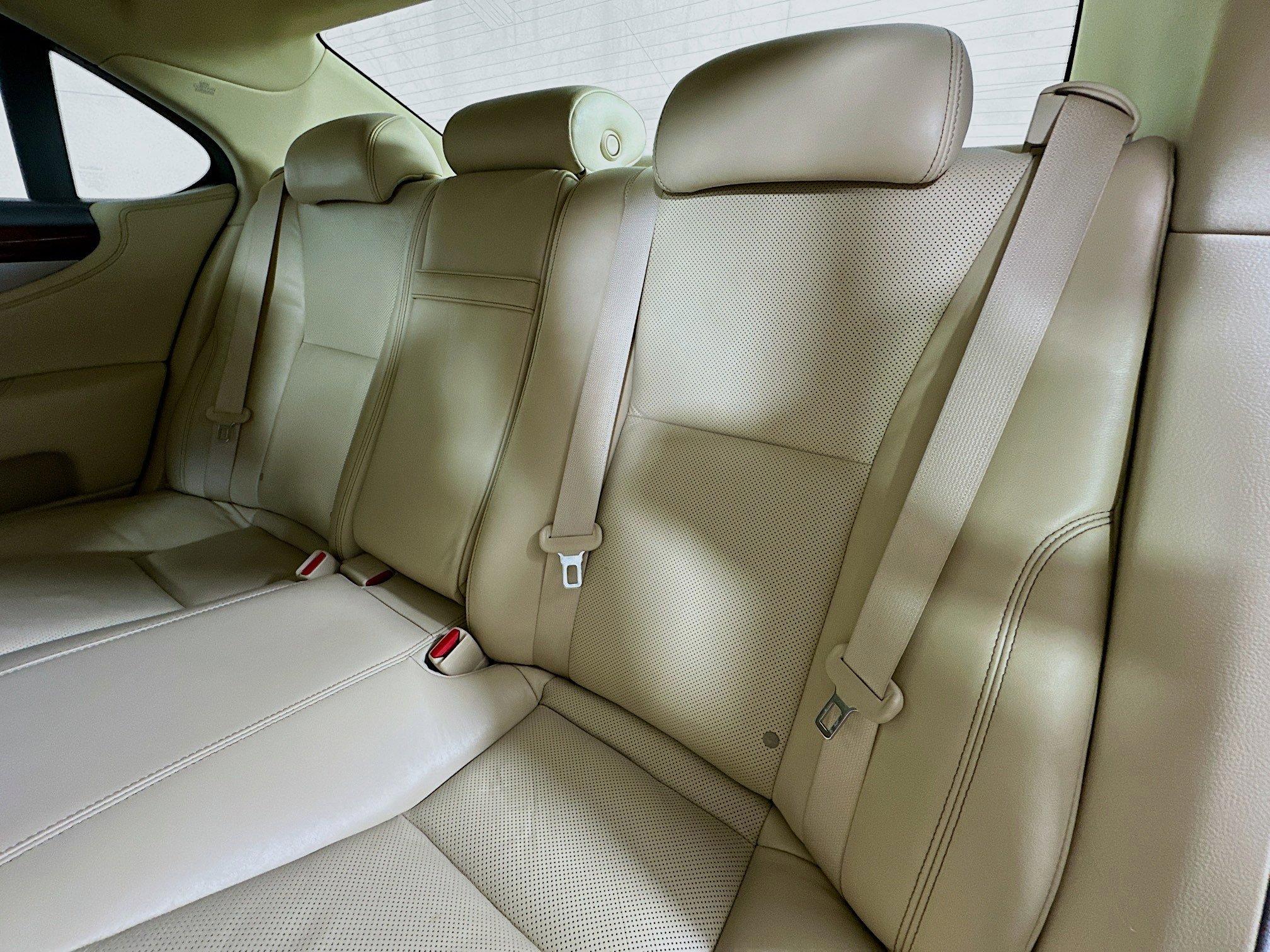 Used 2015 Lexus LS 460 AWD w/ Comfort Package image 26