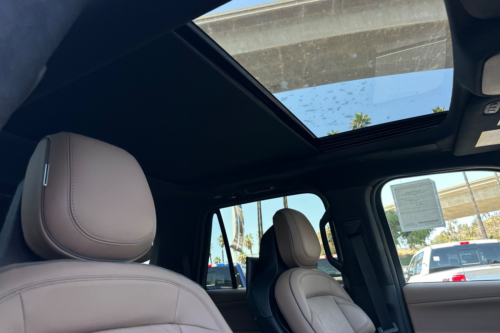 New 2026 Lincoln Navigator Black Label AWD/4WD image 17