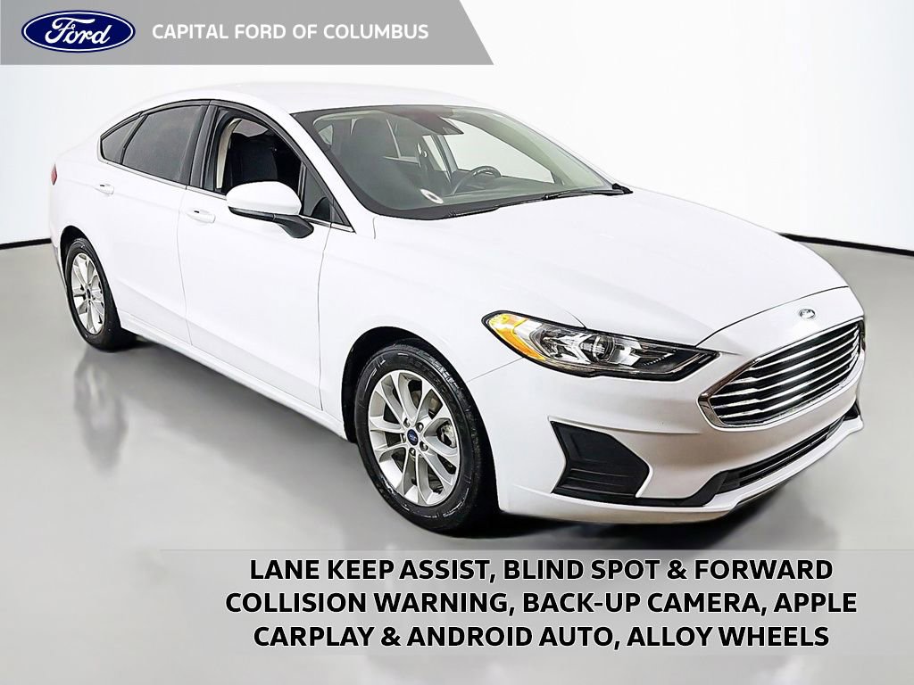 Used 2020 Ford Fusion SE image 1